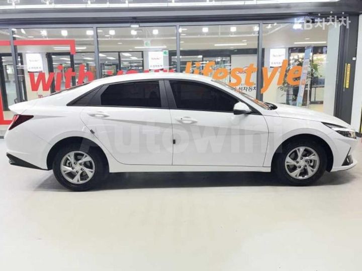 Hyundai Avante 2021 — 3
