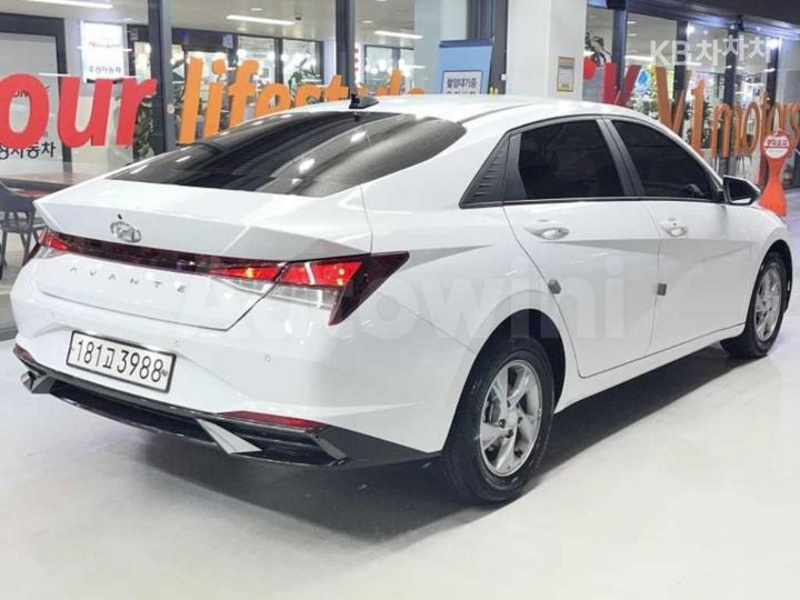 Hyundai Avante 2021 — 4