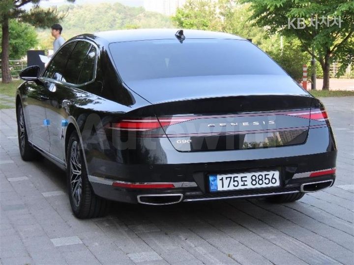 Genesis G90 2023 — 4