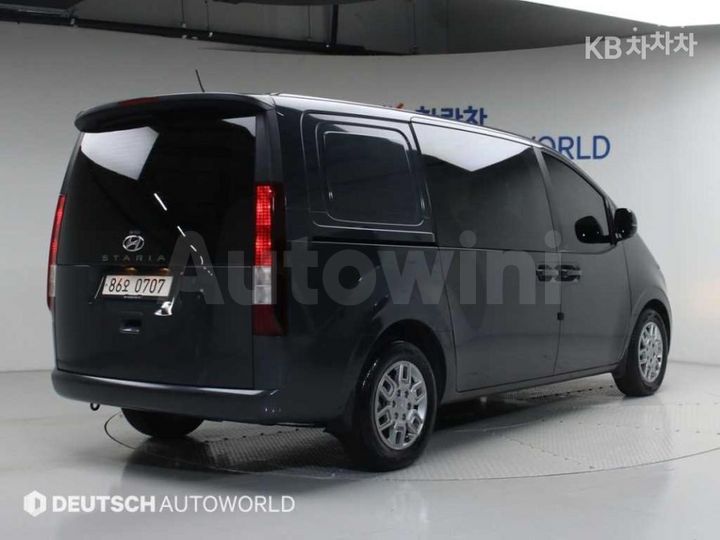 Hyundai Staria 2022 — 2