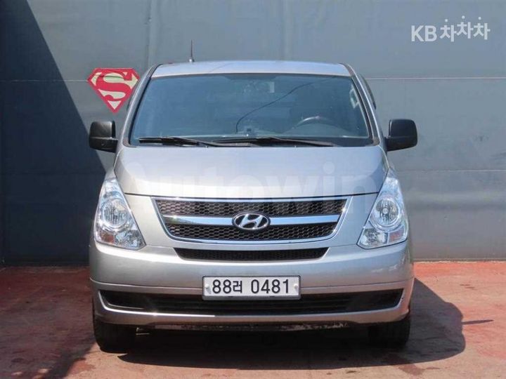Hyundai Starex 2013 — 2
