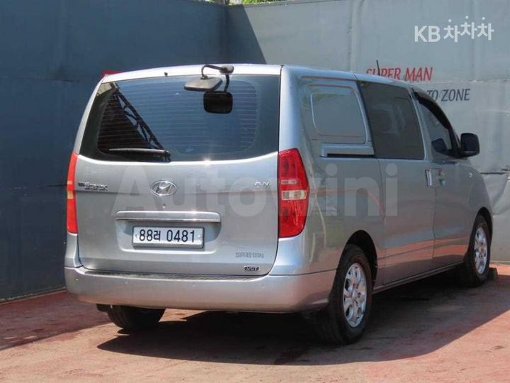 Hyundai Starex 2013 — 3