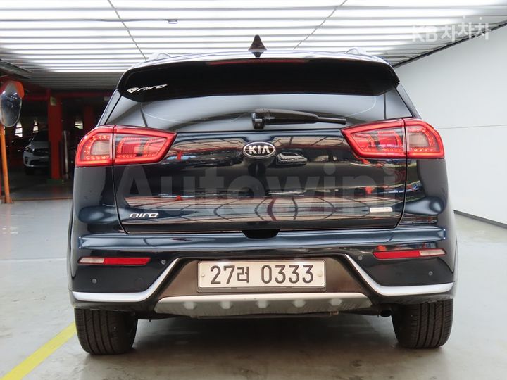 Kia Niro 2017 — 3