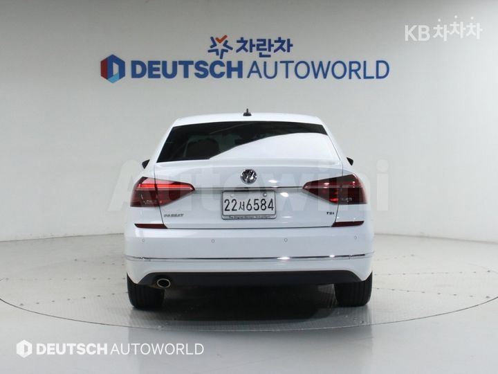 Volkswagen Passat 2018 — 4