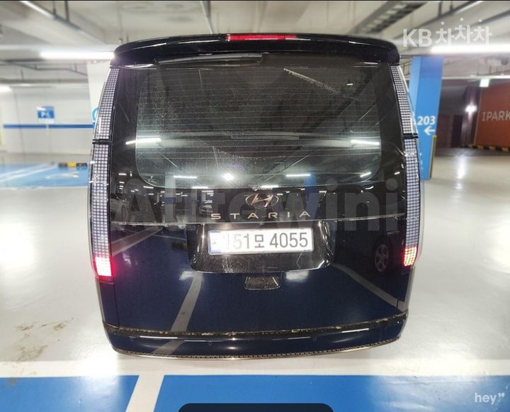 Hyundai Staria 2023 — 4
