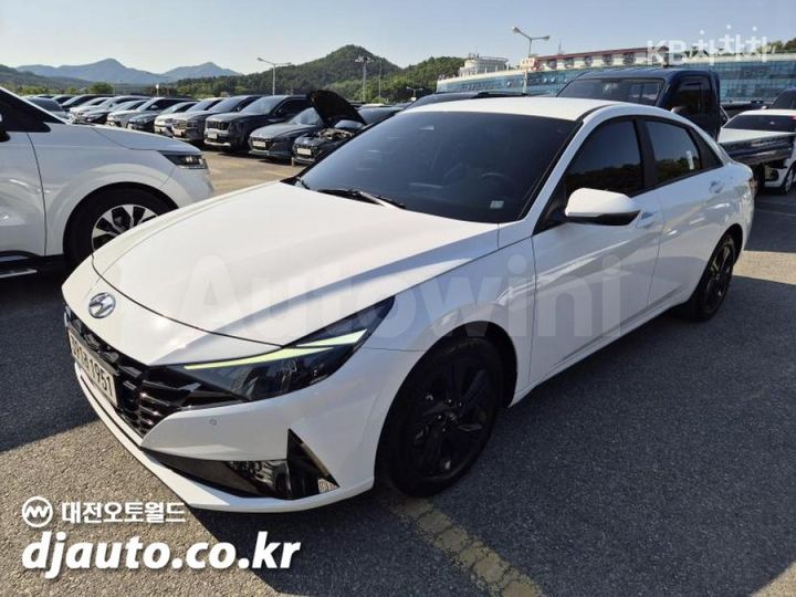 Hyundai Avante 2023 — 3