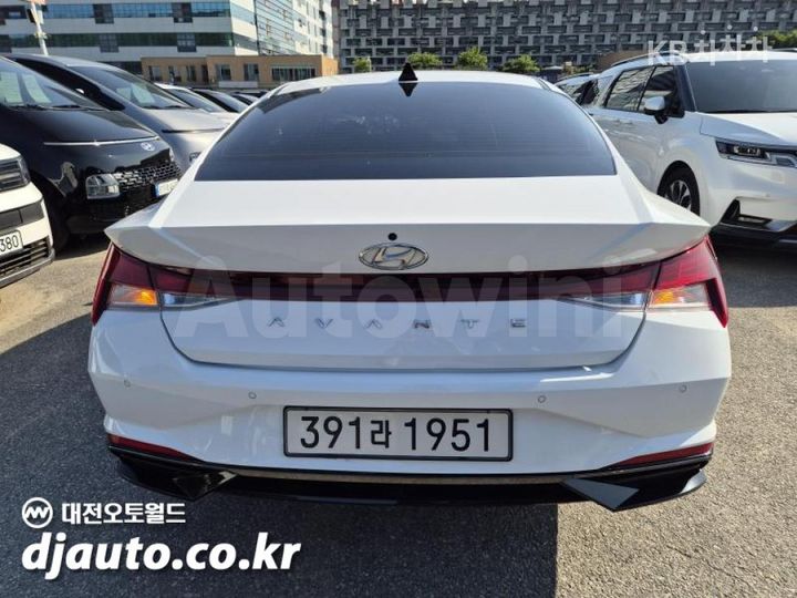 Hyundai Avante 2023 — 5