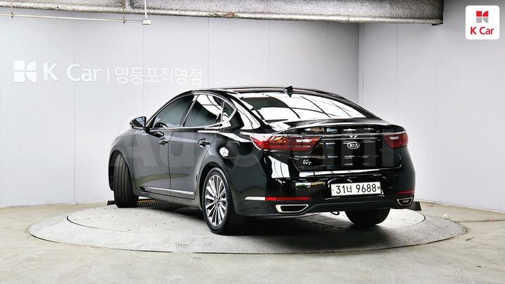 Kia K7 2017 — 2