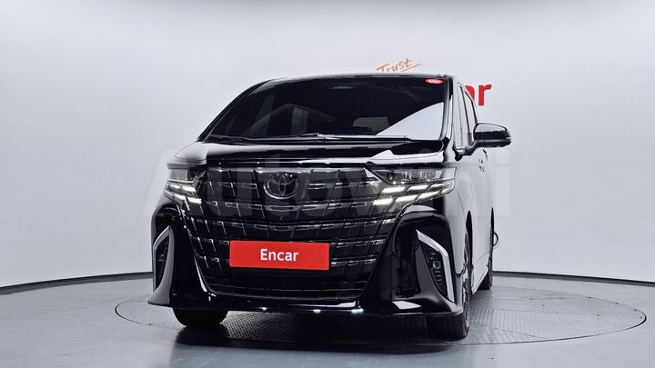 Toyota Alphard 2025 — 3