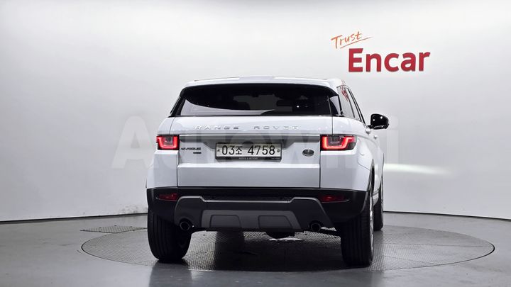 Land Rover Range Rover Evoque 2018 — 3