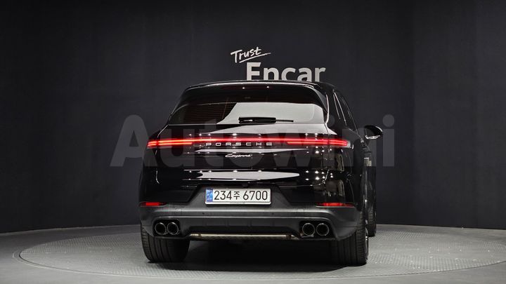 Porsche Cayenne 2024 — 4