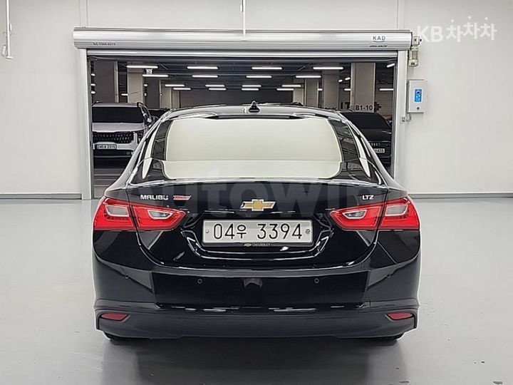 Chevrolet Malibu 2018 — 3