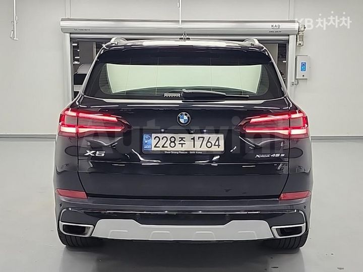 BMW X5 2021 — 3