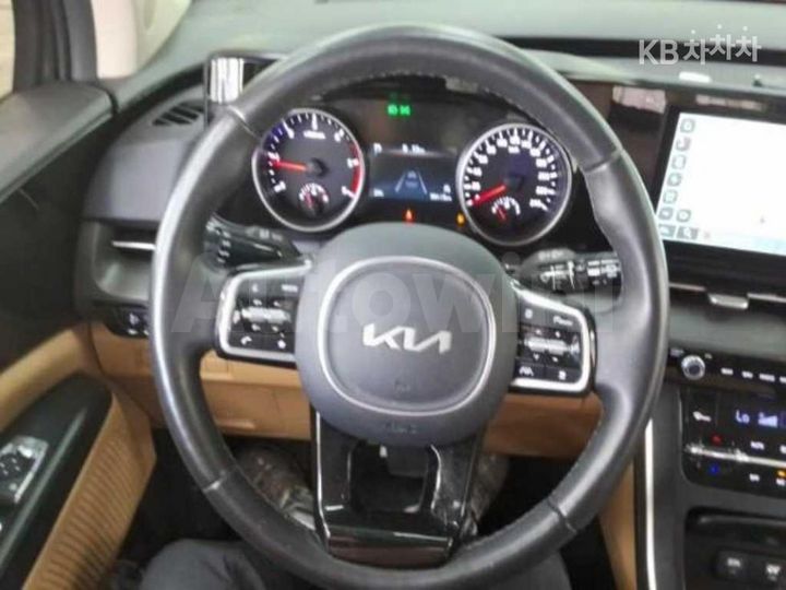 Kia Carnival 2023 — 4
