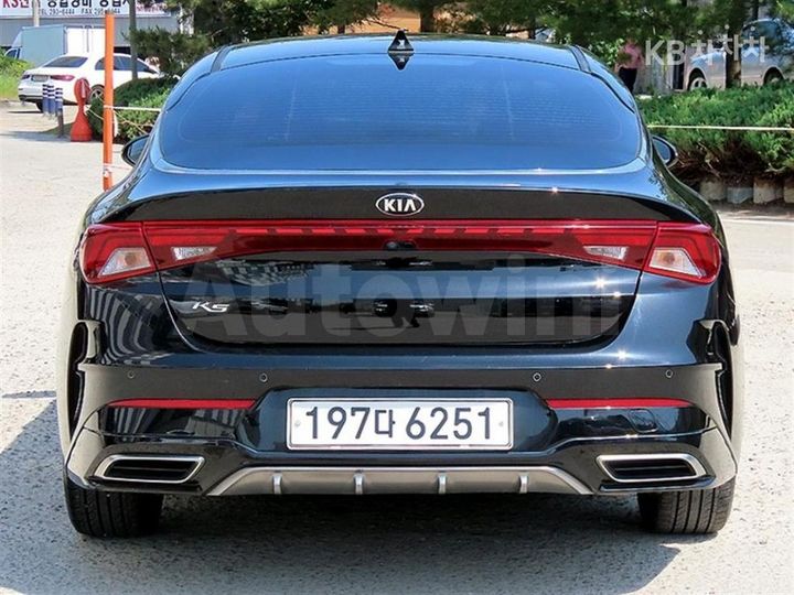 Kia K5 2021 — 4