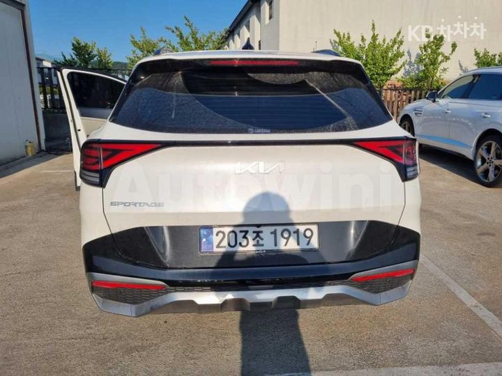 Kia Sportage 2023 — 2