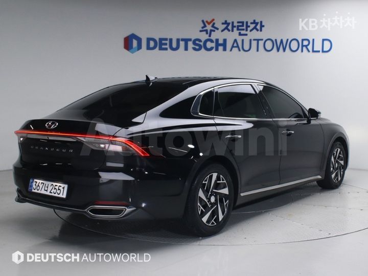 Hyundai Grandeur 2022 — 2