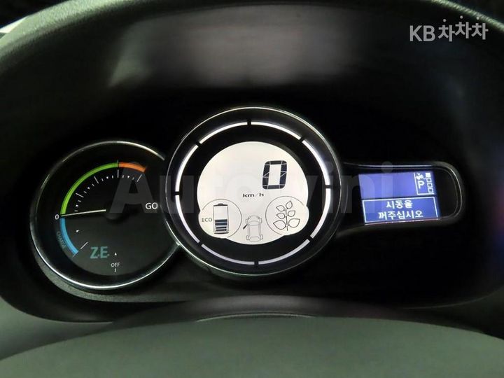 Renault SM3 2019 — 5