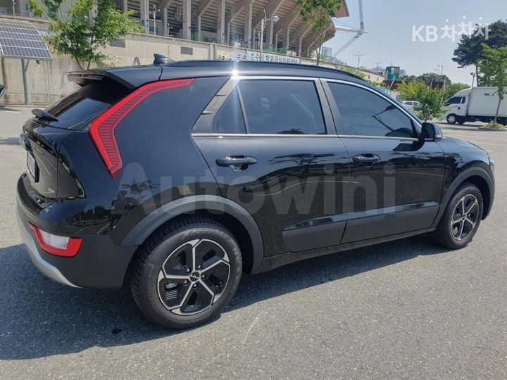 Kia Niro 2024 — 2