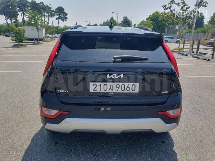 Kia Niro 2024 — 3