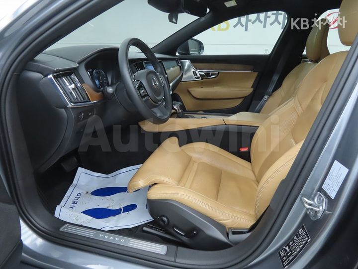 Volvo S90 2019 — 5