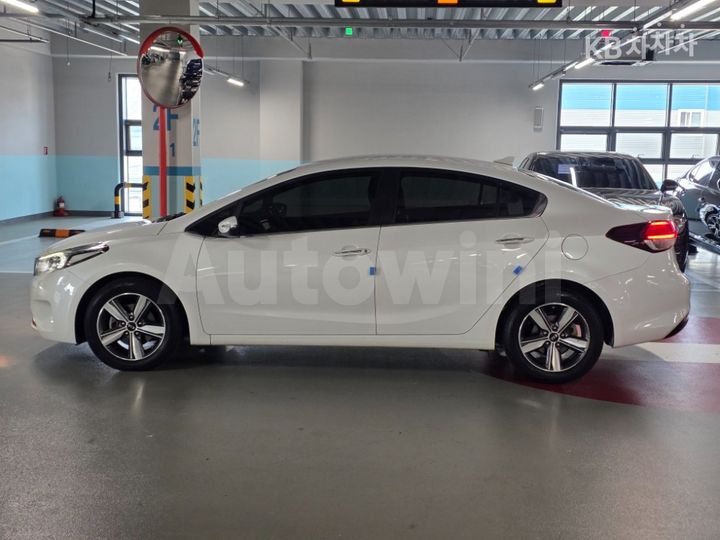Kia K3 2018 — 2