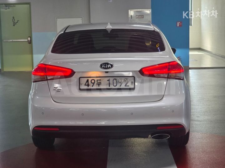 Kia K3 2018 — 4