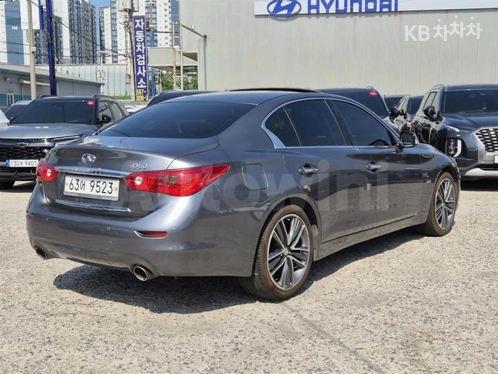 Infiniti Q 2015 — 4