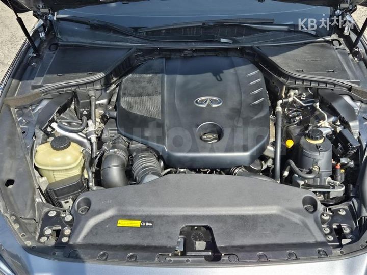 Infiniti Q 2015 — 5