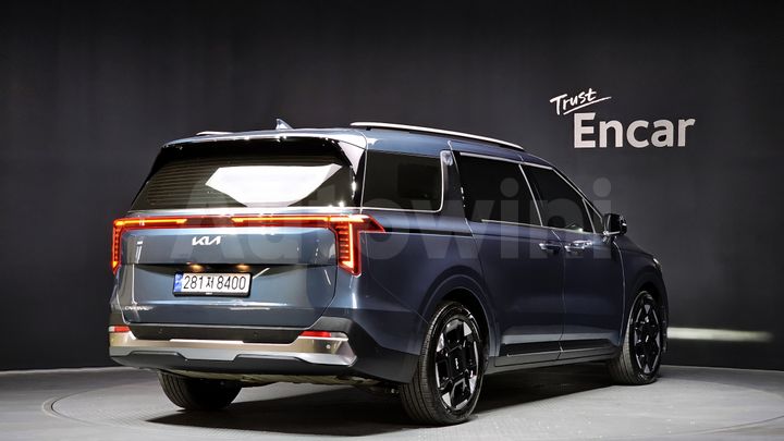 Kia Carnival 2024 — 2