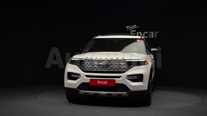 Ford Explorer 2021 — 3