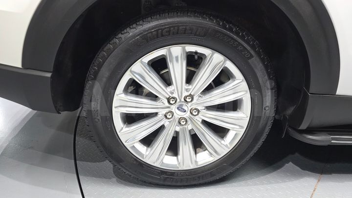 Ford Explorer 2021 — 5
