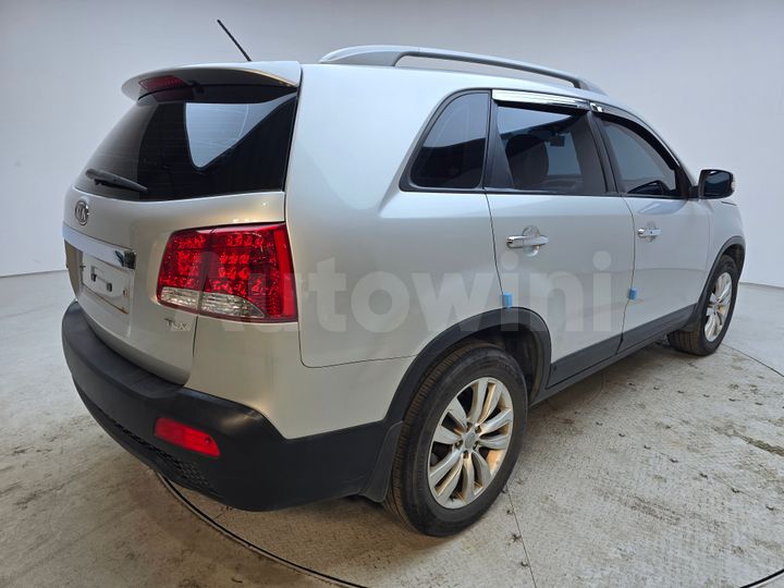 Kia Sorento 2010 — 4