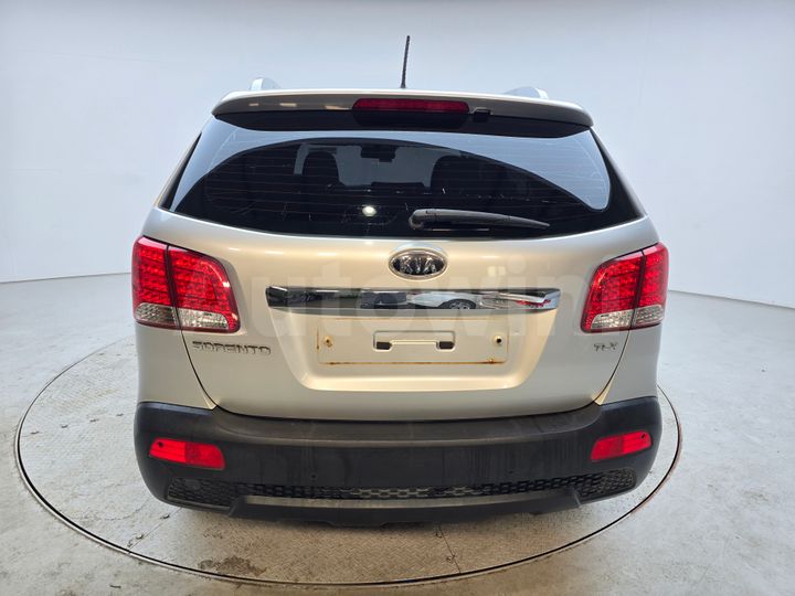 Kia Sorento 2010 — 5