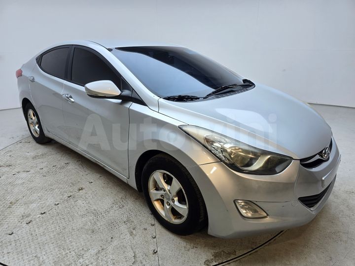 Hyundai Avante 2012 — 3