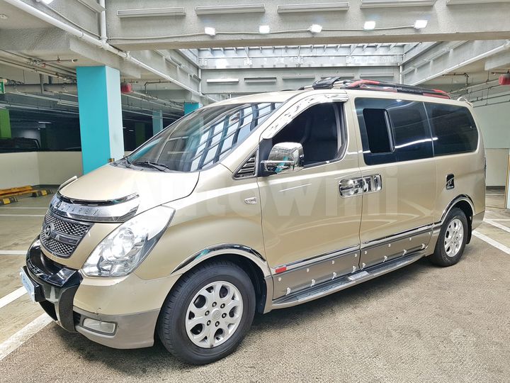 Hyundai Starex 2009 — 2