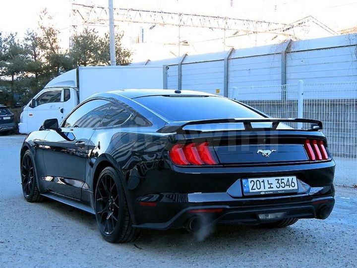 Ford Mustang 2018 — 3
