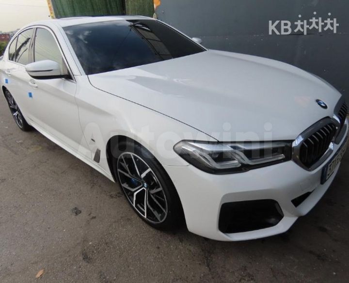 BMW 5 Series 2021 — 3