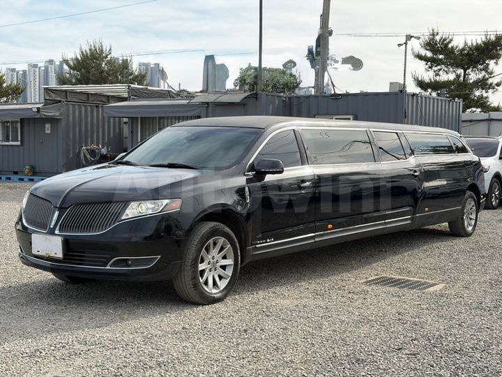 Lincoln MKT