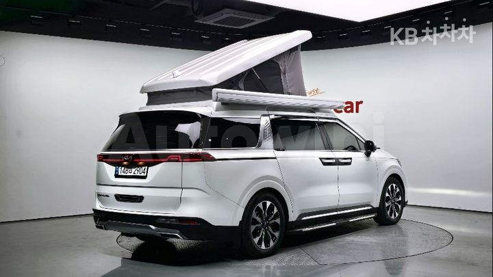 Kia Carnival 2021 — 2