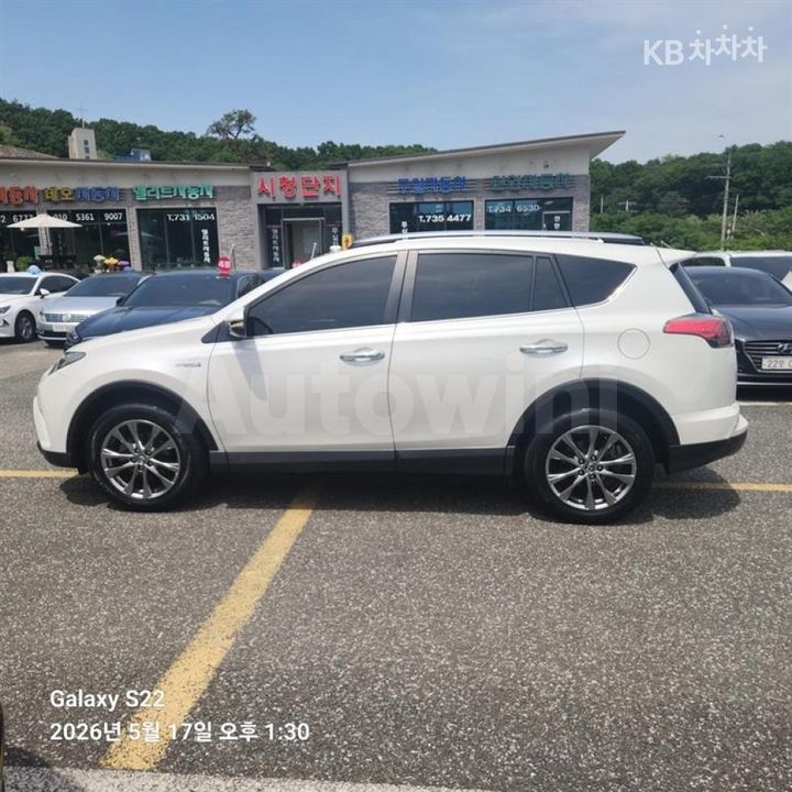 Toyota RAV4 2017 — 3