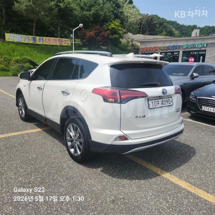 Toyota RAV4 2017 — 4