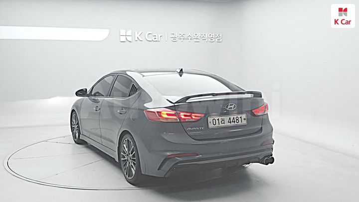 Hyundai Avante 2018 — 2