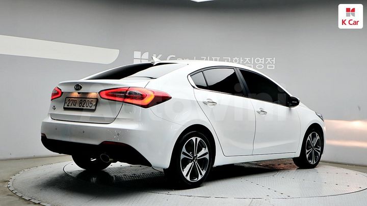 Kia K3 2015 — 4