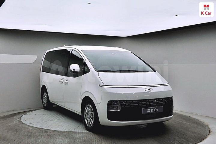 Hyundai Staria 2023 — 3