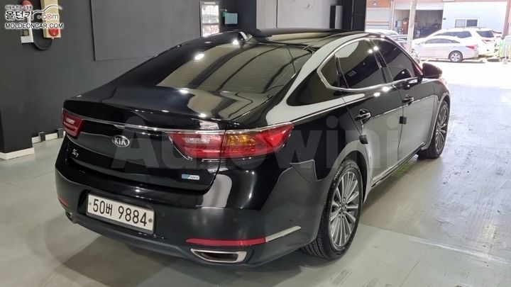 Kia K7 2017 — 2