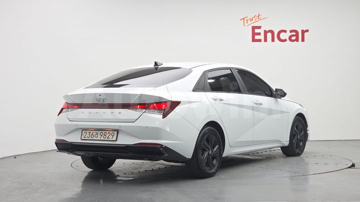 Hyundai Avante 2023 — 2