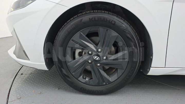 Hyundai Avante 2023 — 5