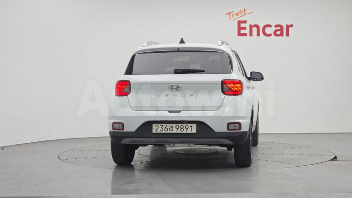 Hyundai Venue 2022 — 4