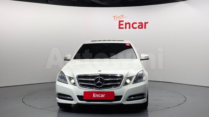 Mercedes Benz E Class 2011 — 3